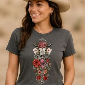 🃏 Queen of Hearts Western Graphic Tee 🐂🌹
